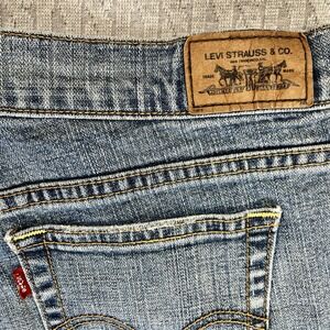 Levi's 515 boot cut vintage Women (12m) Faded Denim light wash Blue Jeans pants‎